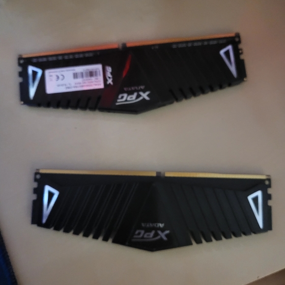 ADATA XPG ddr4 ram 3000mhz cl16 - Picture 2 of 2